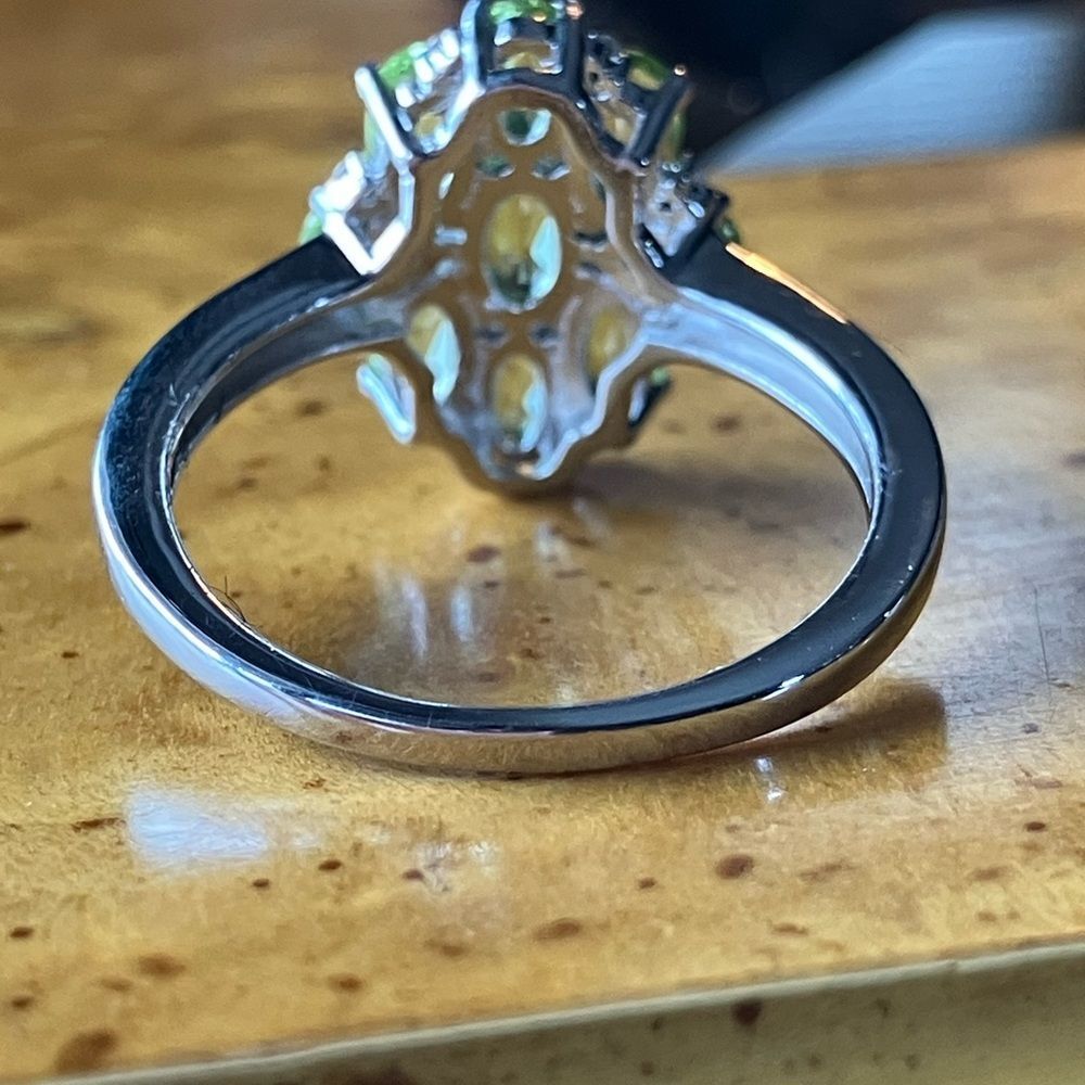 Natural Peridot Sterling Silver Ring Size 8.75 - Picture 5 of 10